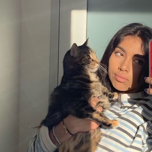 Meet your Posher, Ellie